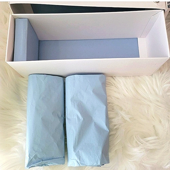 PRADA GIFT BOX & SHOPPING BAG SET W CARDS - Picture 5 of 7